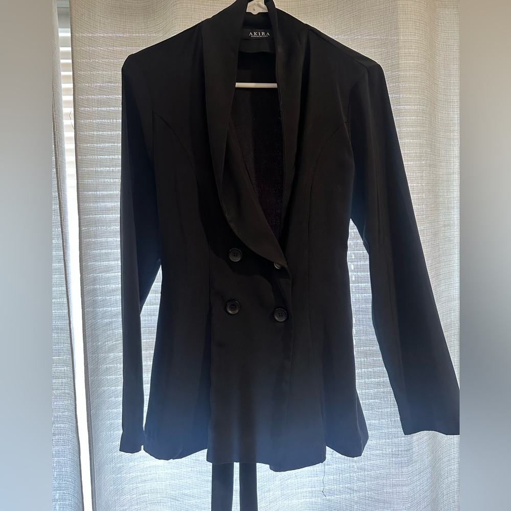 Akira Blazer